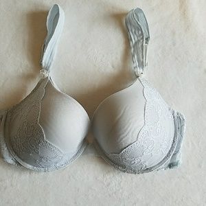 Jessica Simpson push up bra